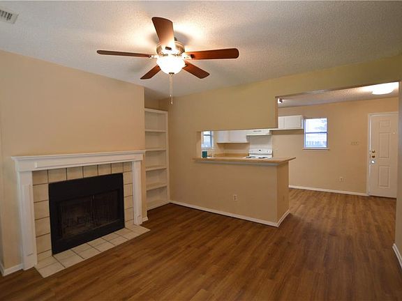 2nd image of 2804 Jadewood Ct APT B