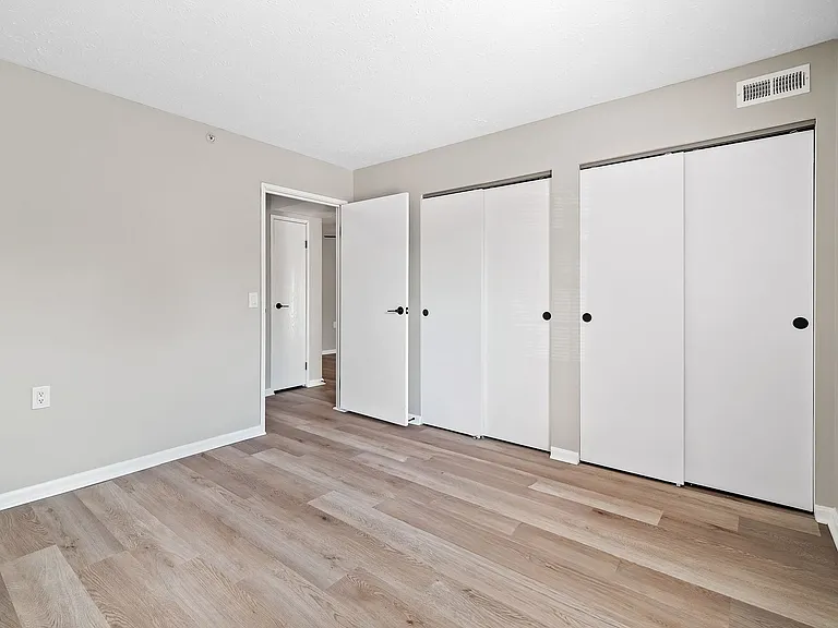 Cherry Tree Village Apartments — Photo 229