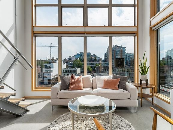 3rd image of 1529 W 6th Ave #509