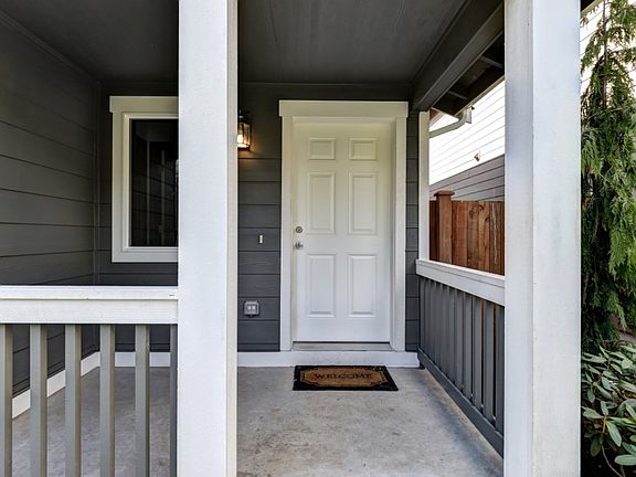 2nd image of 4717 145th Pl NE