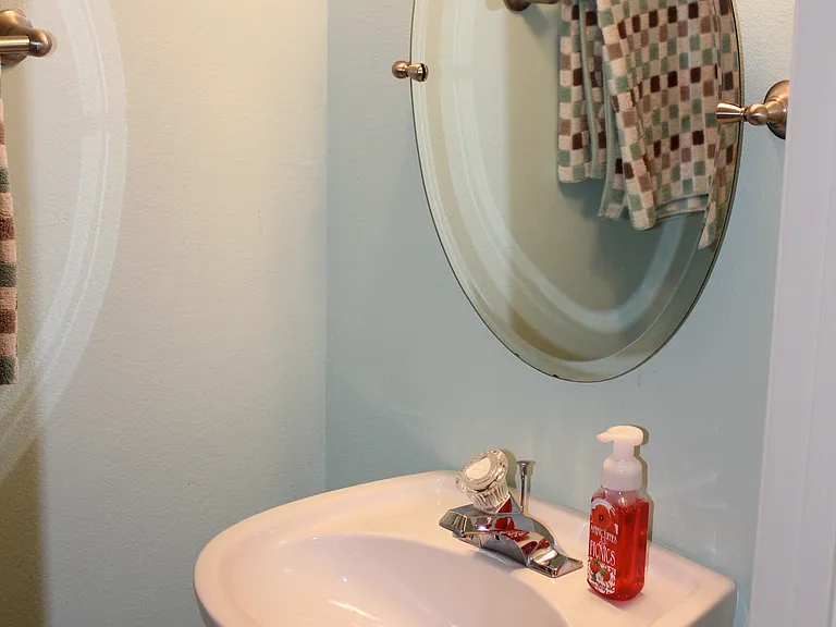 1317 Throckmorton Dr — Photo 7