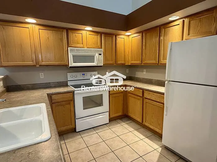 308 Lucca Dr — Photo 2
