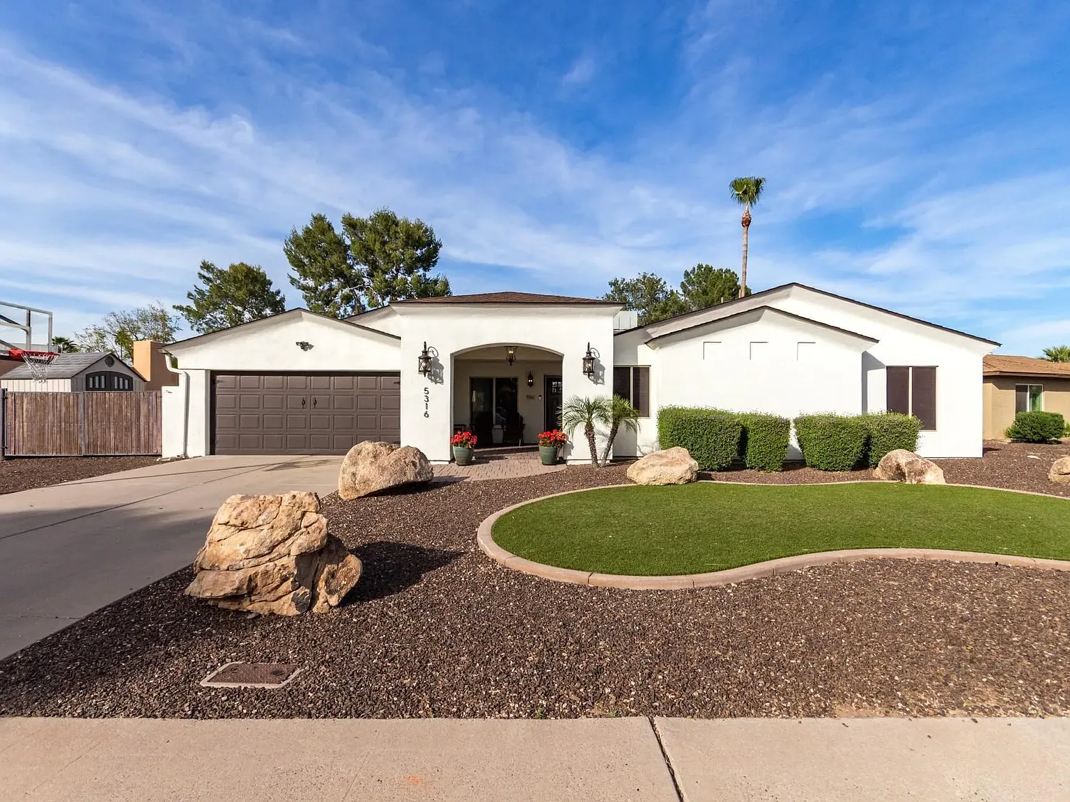 4 bed, 3.5 bath, 2238 sqft, $5,000 — Photo 1