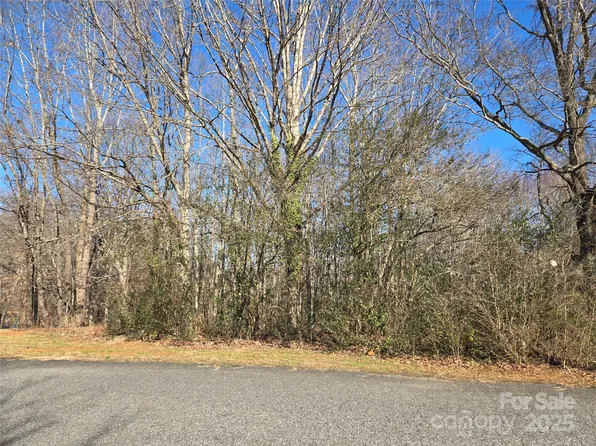 136 Walking Horse Run #19, Stanley, NC 28164