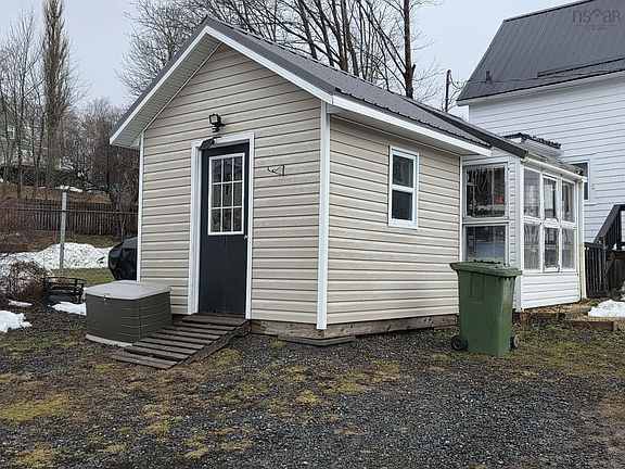 4th image of 88 Saint Andrews St Lot 10