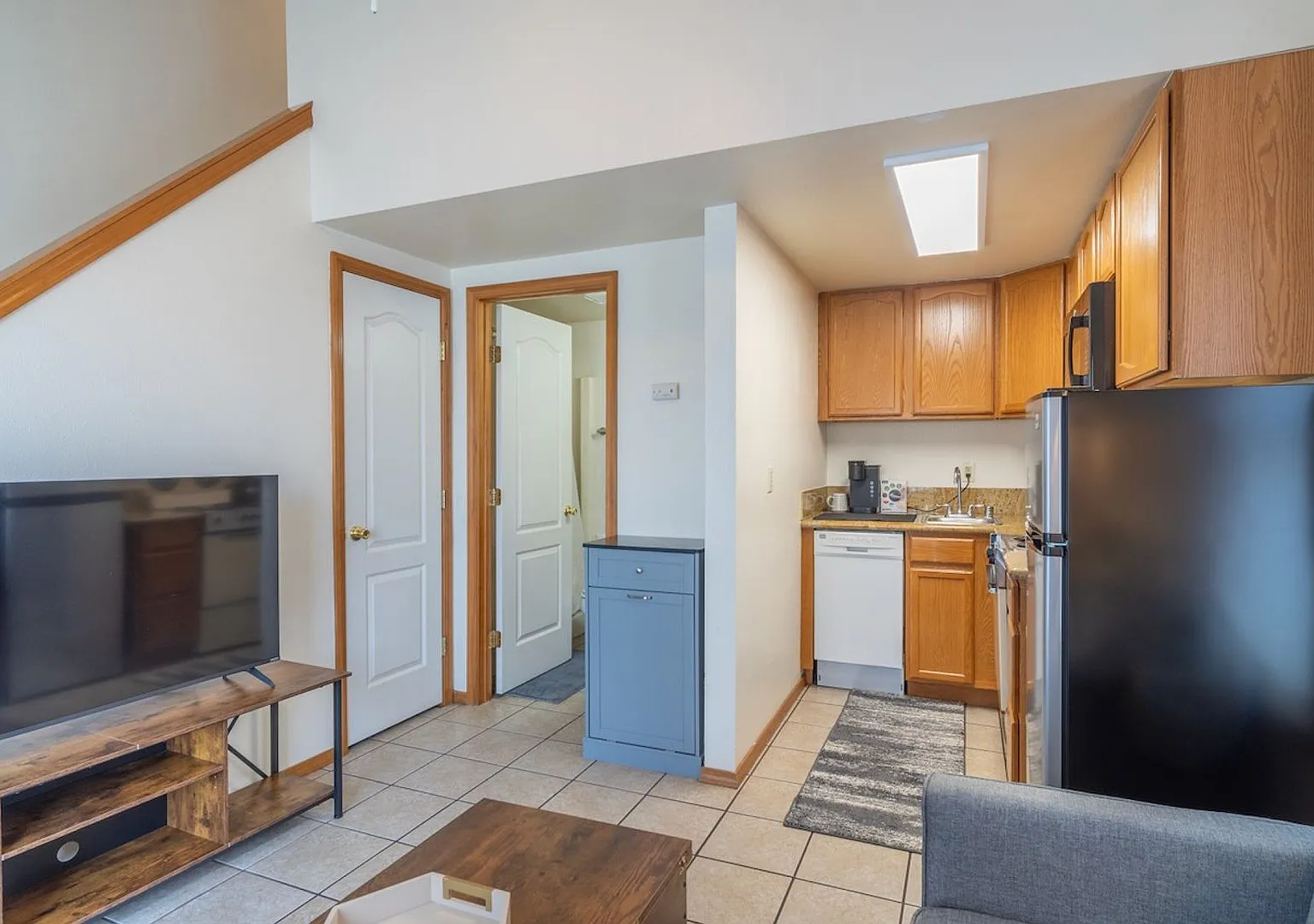 Loft-Style 1-Bedroom | Downtown Moses Lake | $850/Mo | Water/Sewer/Garbage Included — Photo 4