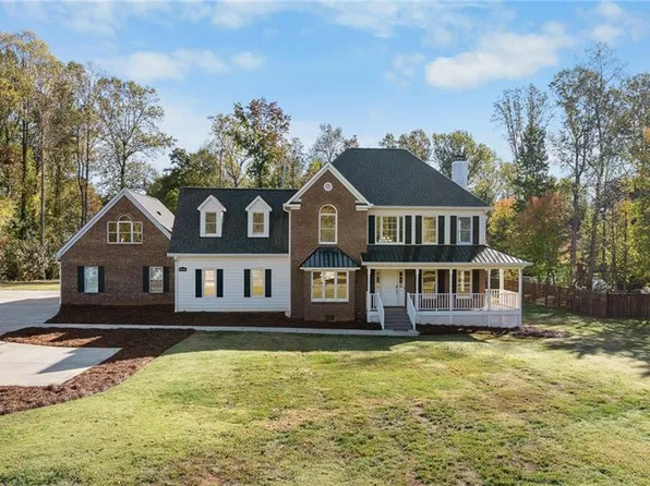 4474 Kendale Rd, High Point, NC 27265