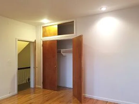 Rented by MCR Realty | media 20