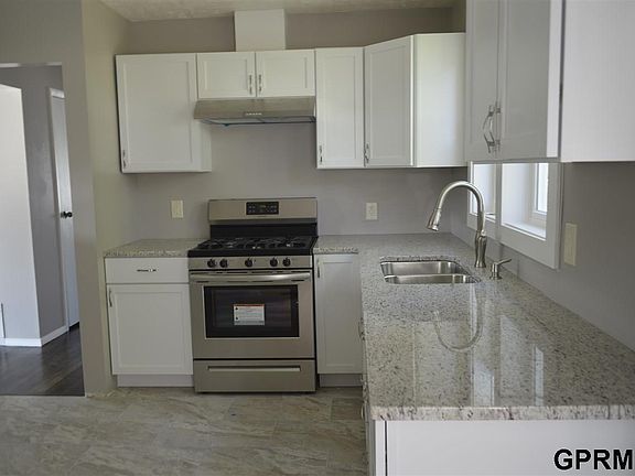 4th image of 7312 Lillian Ave