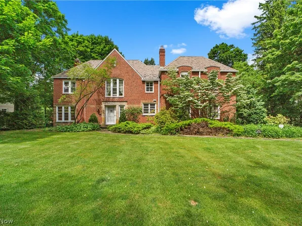 2850 Paxton Rd, Shaker Heights, OH 44120