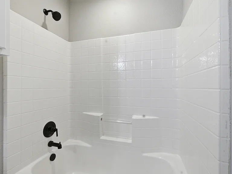 2051 Sunny Side Dr — Photo 25