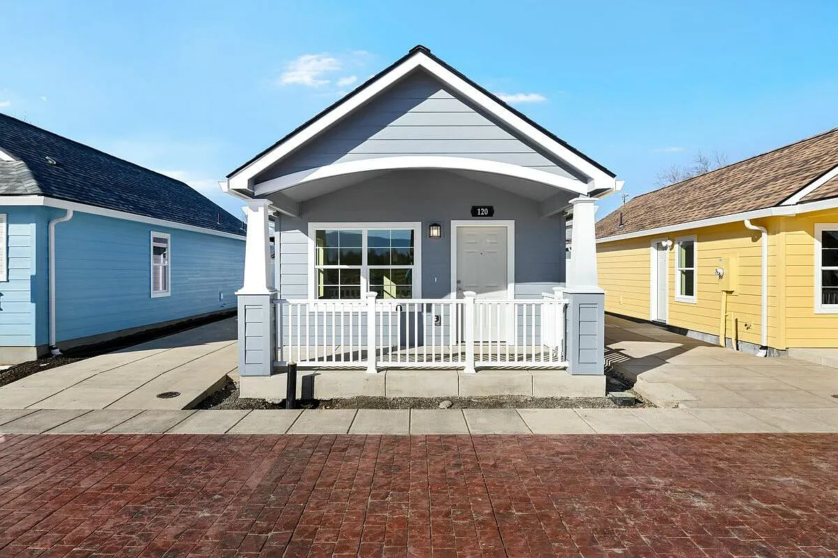 120 Esperanza Ct Lot 13 photo 1