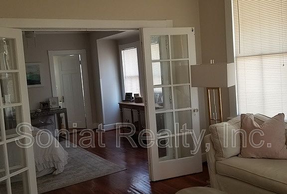 4th image of 5320 Prytania St #B