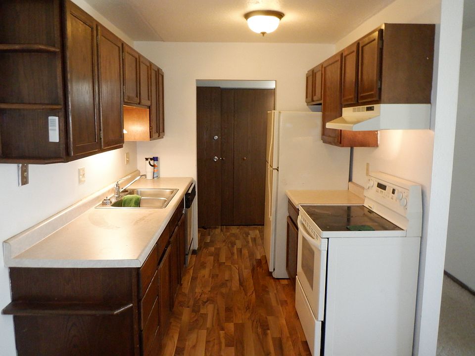 1st image of 515 22nd Ave W #319