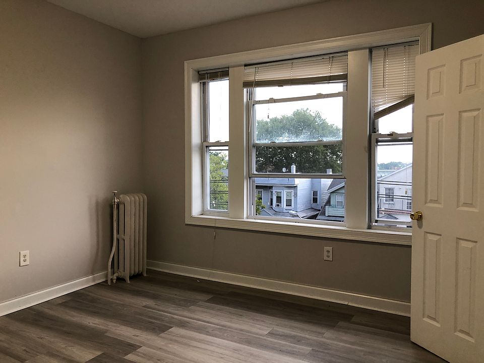 2nd image of 3149 John F Kennedy Blvd #16E