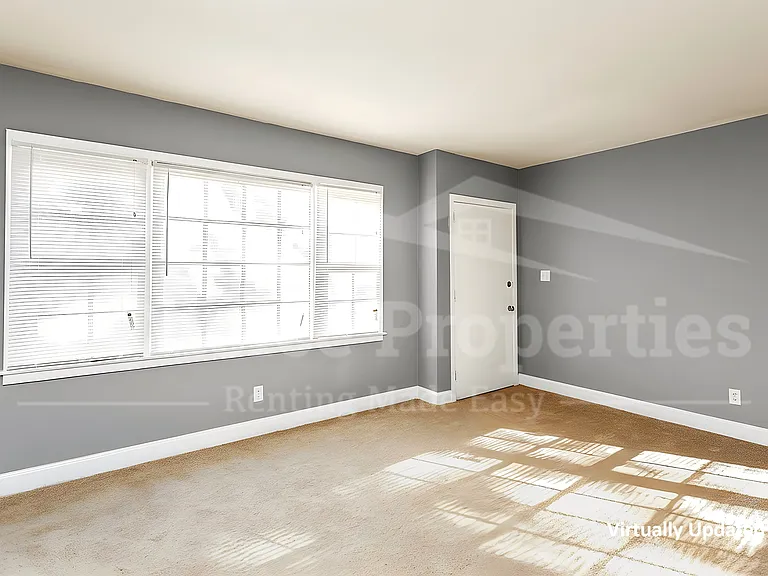 500 15th Ave NW — Photo 6