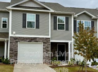 5141 Hyrule Dr, Charlotte, NC 28262