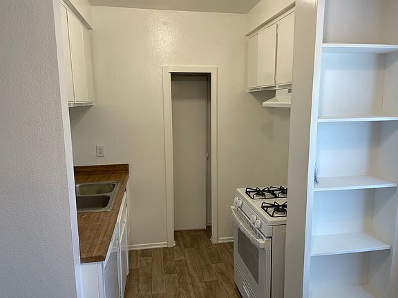 4th image of 10963 Whipple St APT 18
