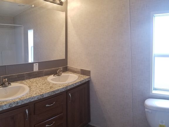5th image of 4506 Green Palm Ln