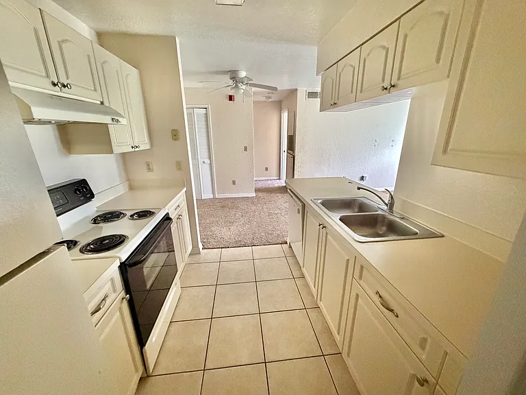 2550 N Alafaya Trl #5105 — Photo 7