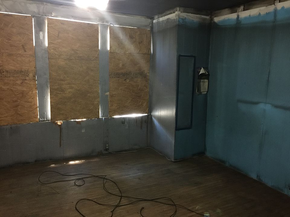 1st image of 1321 E Sedgley Ave