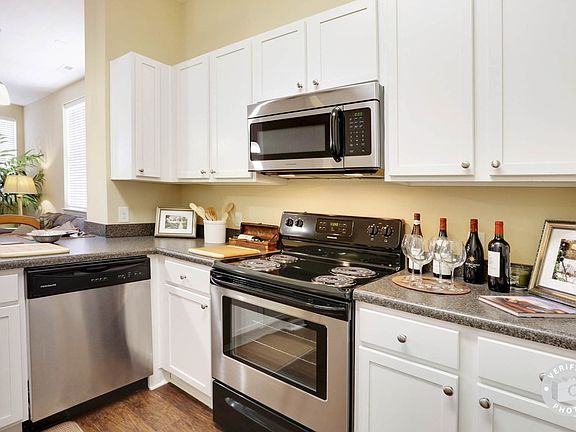 4th image of 1140 London Blvd APT 3104