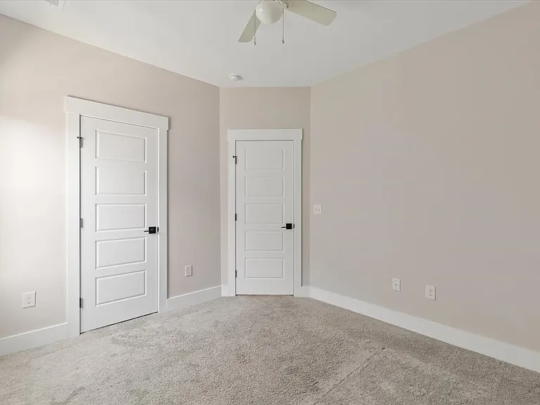 2129 Big Falls Dr — Photo 33