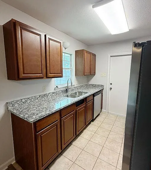 4338 Sun Vista Ln — Photo 16