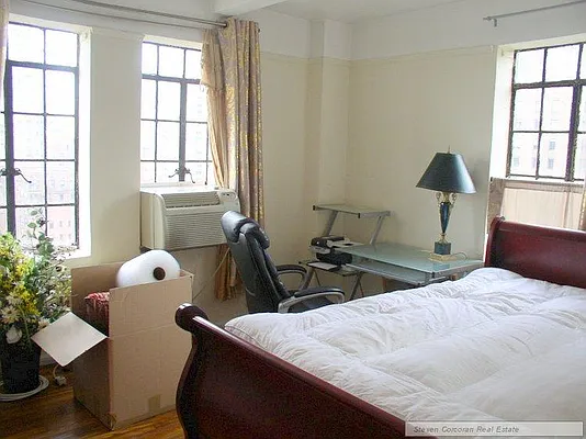Rented by Steven Corcoran Real Estate | media 5
