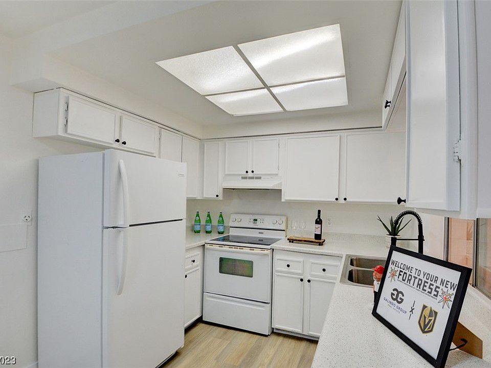 1st image of 4770 Topaz St Unit 19