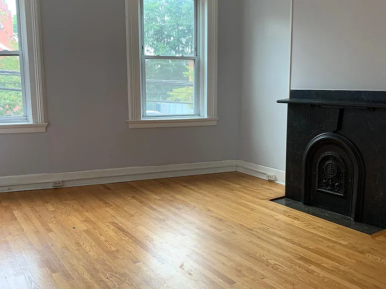 860 State St #2E — Photo 8