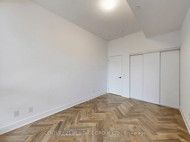 8888 Yonge St #103-L/W — Photo 22