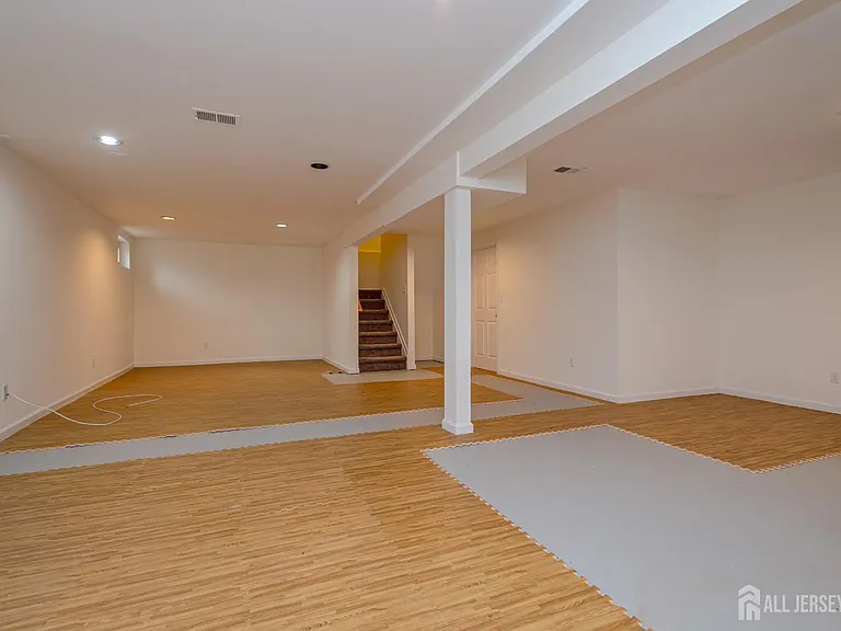 71 Manley Rd — Photo 27