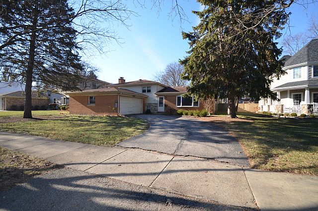 1st image of 664 Lombardy Ln
