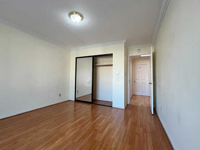 548 26th Ave #4B — Photo 6
