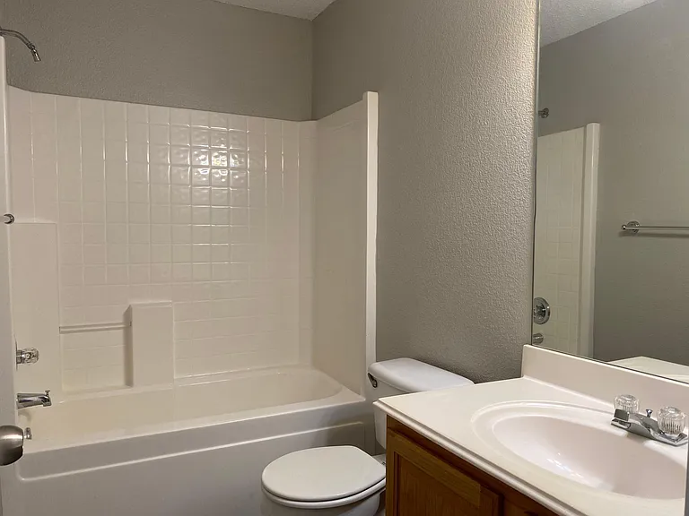 10252 Tustin Ter — Photo 14
