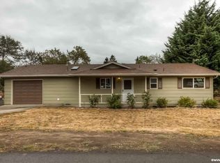 2745 Acorn St, Lebanon, OR 97355