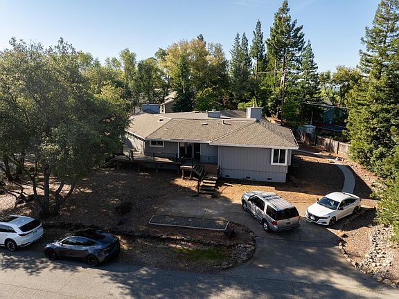 2nd image of 3516 Montclair Rd