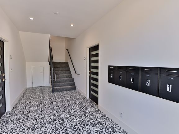5th image of 5536 Lexington Ave #Aaf62c90a