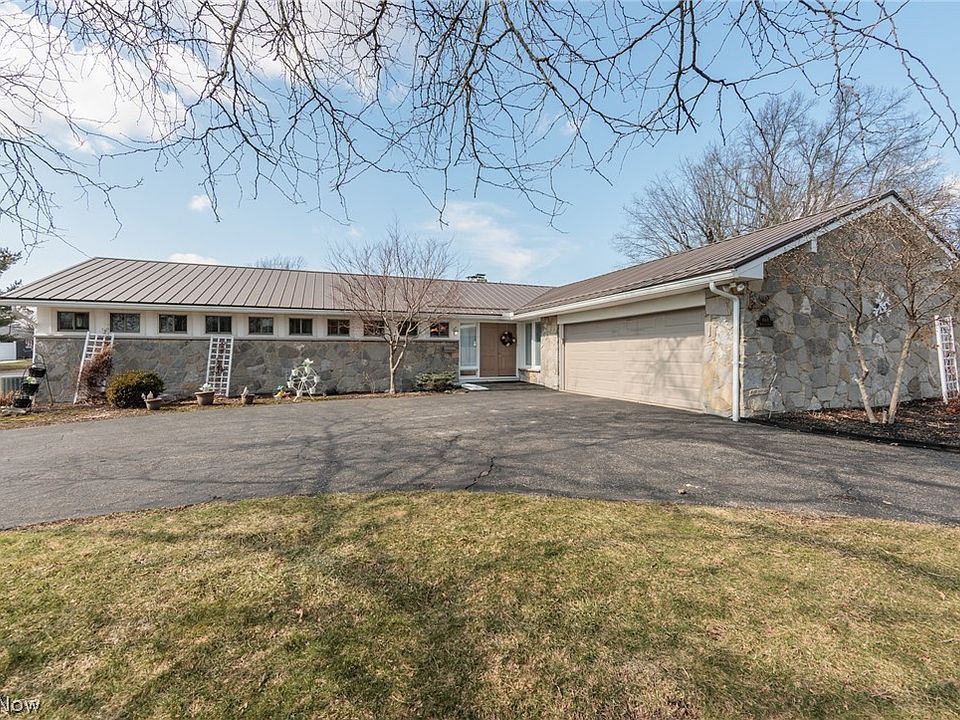 1st image of 1066 Burkwood Rd