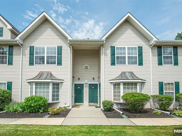 38 Chanda Ct #D038, Clifton, NJ 07012