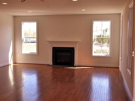 5th image of 21162 Laguna Dr
