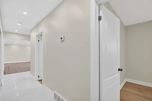 53 Nicklin Cres — Photo 20