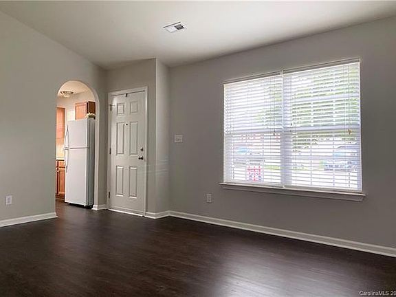 4th image of 1132 Ametrine Ln