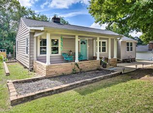 402 Wedgewood Dr, Greenville, SC 29609