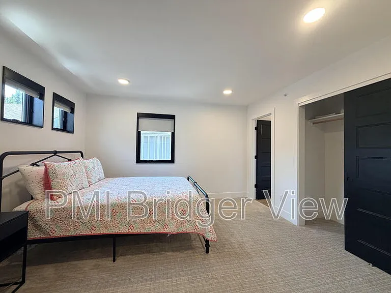 315 W Peach St #1 — Photo 28