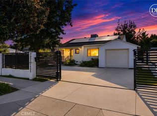 7455 Blewett Ave, Van Nuys, CA 91406