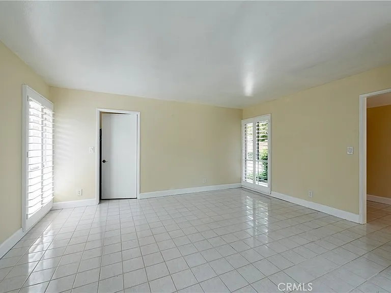 24221 Hatteras St — Photo 18