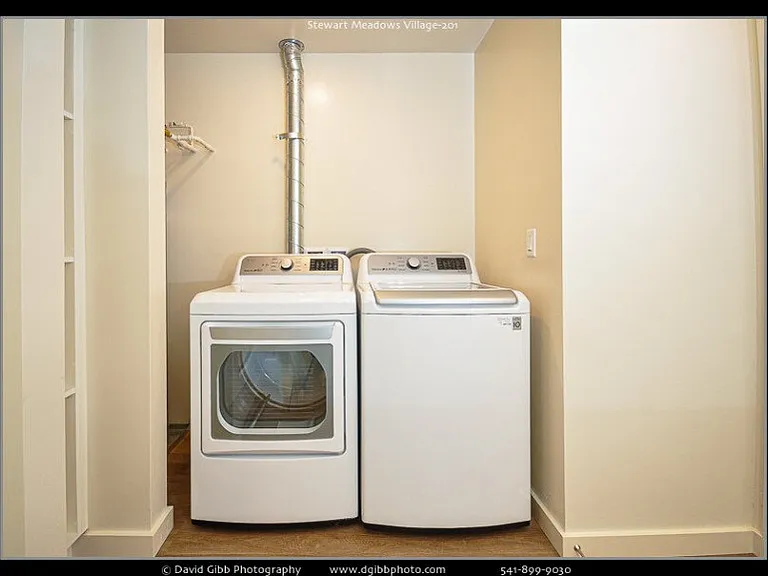 1582 Myers Ln #102 — Photo 12