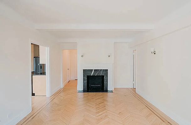 1st image of 210 E 68th St APT 14L